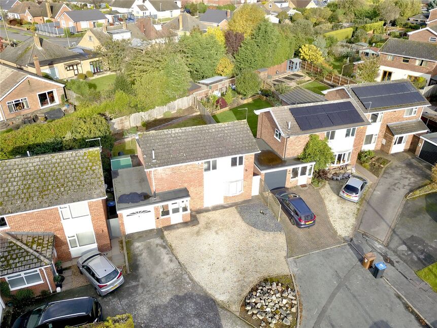 3 bedroom Detached House for sale, Manor Close, Burbage, LE10 £400,000