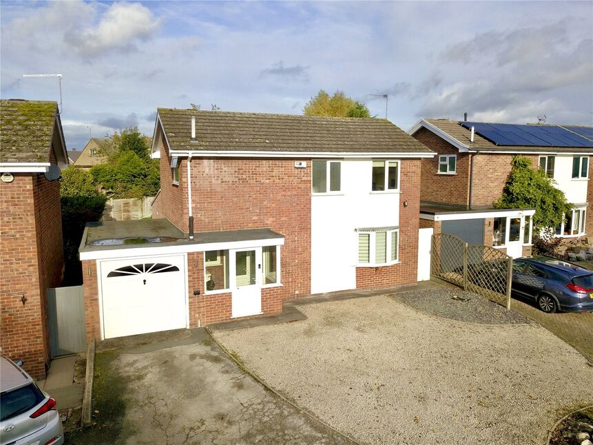 3 bedroom Detached House for sale, Manor Close, Burbage, LE10 £400,000