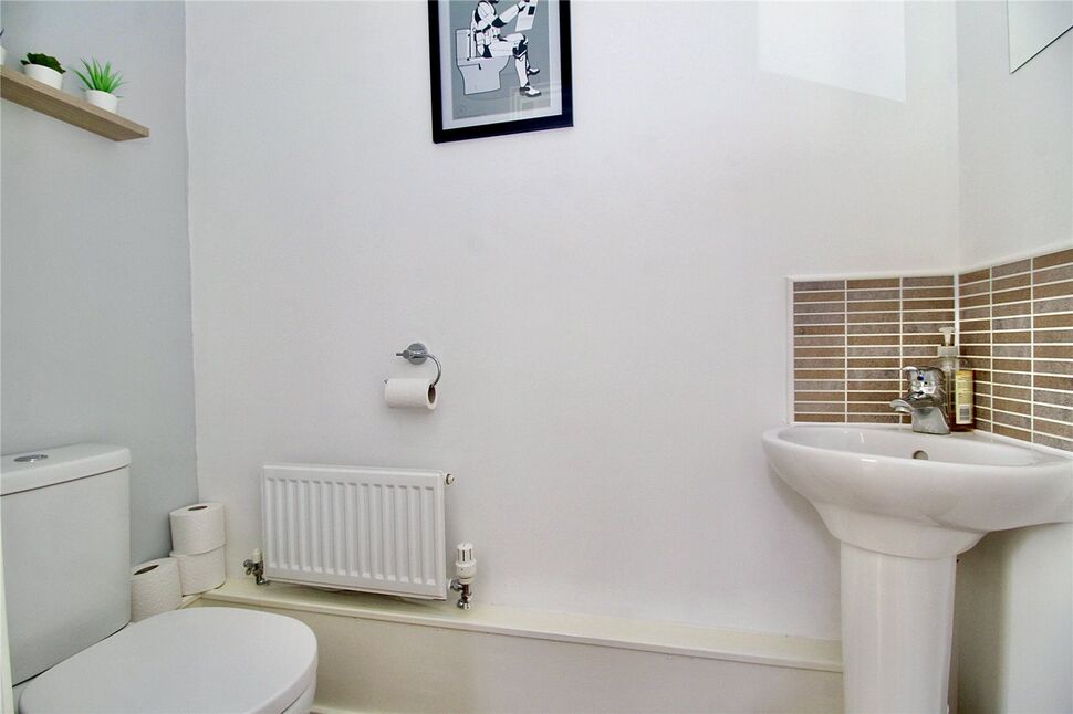 3 bedroom Detached House for sale, Slate Drive, Burbage, LE10 £300,000