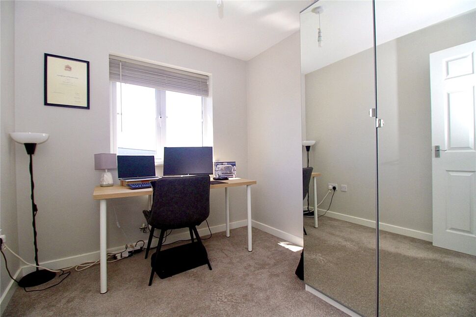 3 bedroom Detached House for sale, Slate Drive, Burbage, LE10 £300,000