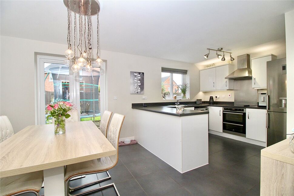 3 bedroom Detached House for sale, Navy Close, Burbage, LE10 £300,000