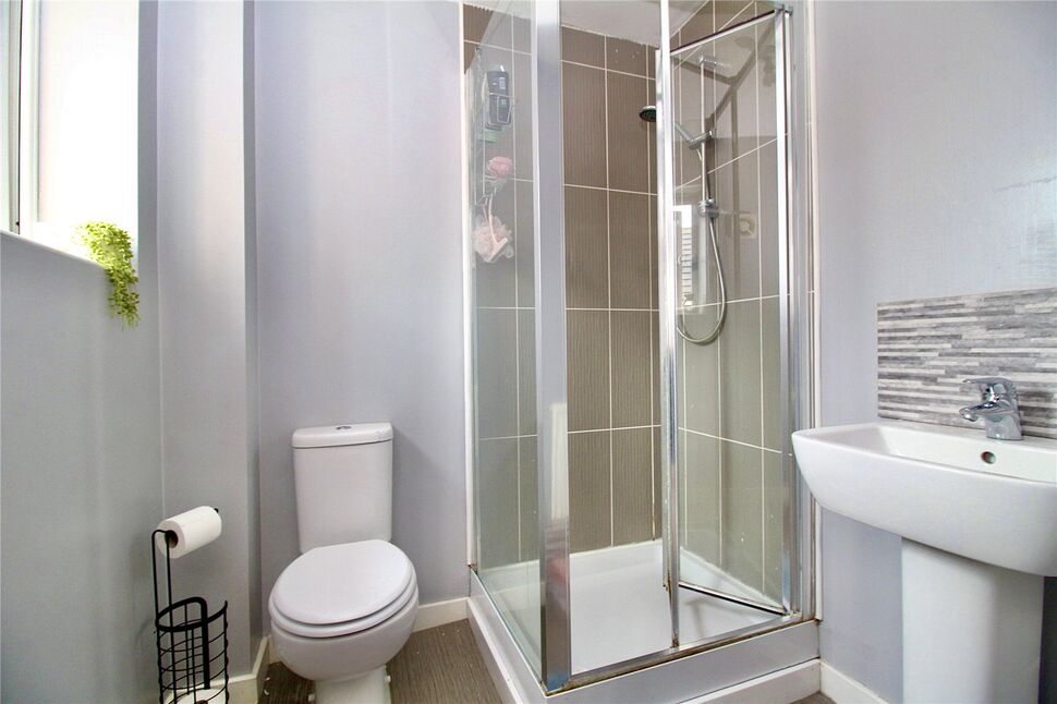 3 bedroom Detached House for sale, Navy Close, Burbage, LE10 £300,000