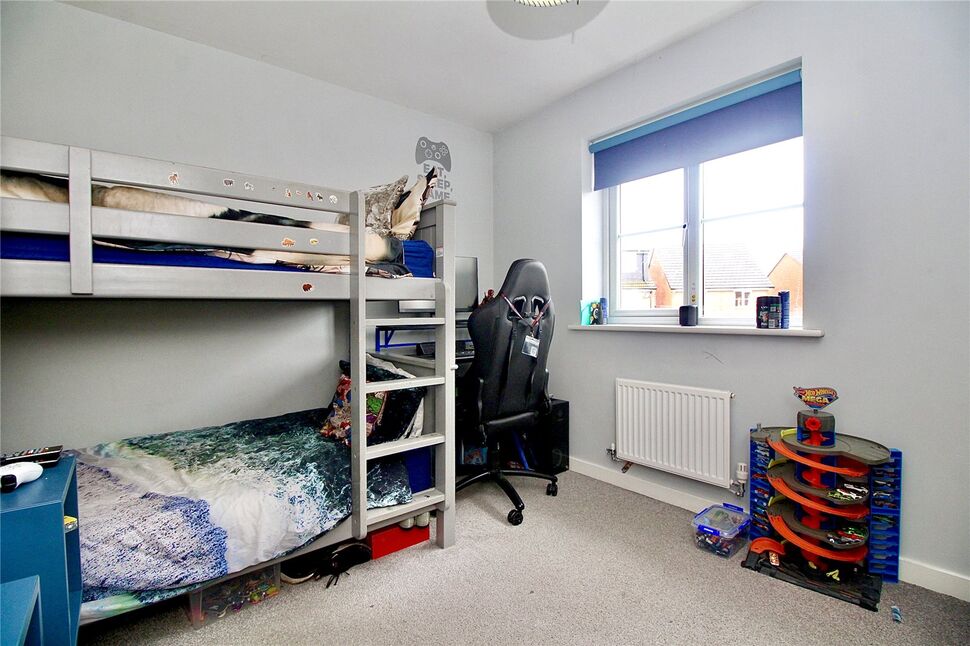 3 bedroom Detached House for sale, Navy Close, Burbage, LE10 £300,000