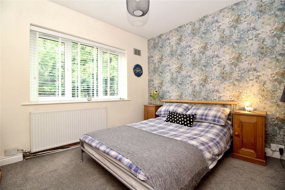 2 bedroom Semi Detached House for sale, East Close, Burbage, LE10 £