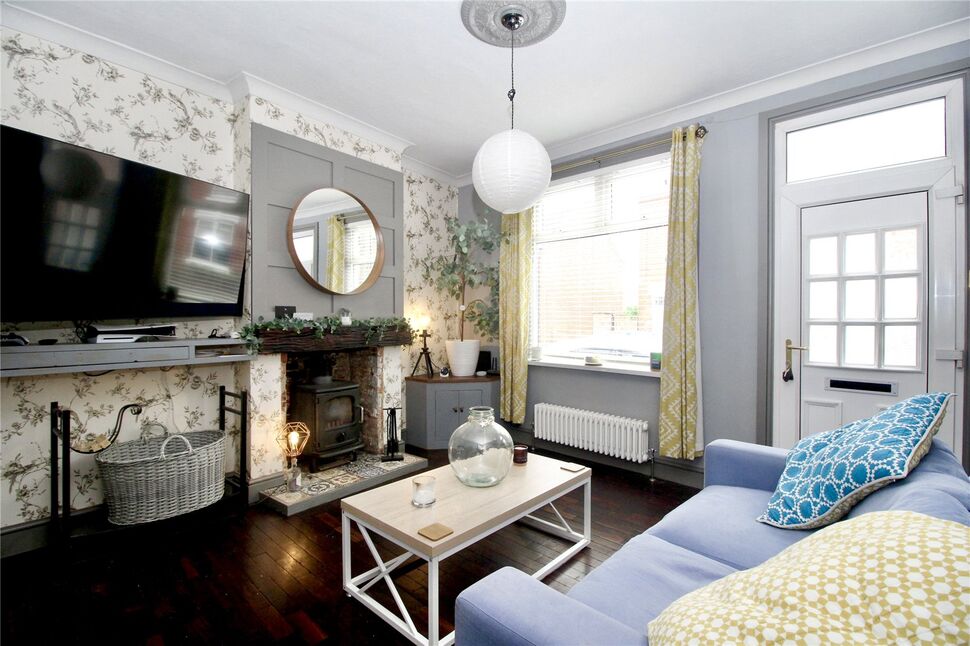 2 bedroom End Terrace House for sale, Princess Road, Hinckley, LE10 £