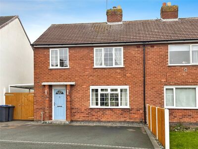 Powers Road, 3 bedroom Semi Detached House to rent, &pound;1,200 pcm