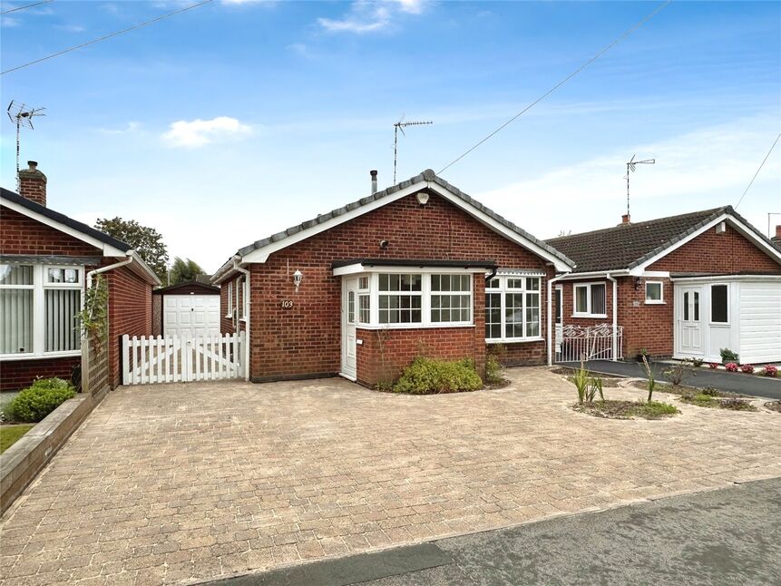 Main image of 2 bedroom Detached Bungalow to rent, Roston Drive, Hinckley, Leicestershire, LE10