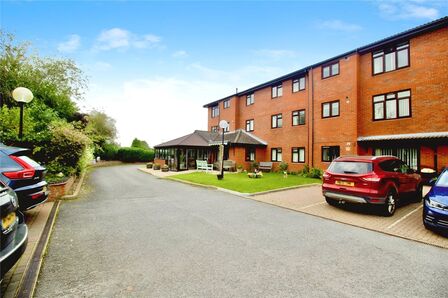 Ashby Road, 2 bedroom  Flat for sale, £115,000