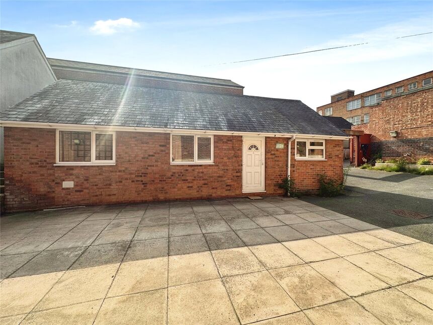 Main image of 2 bedroom  Flat to rent, Trinity Lane, Hinckley, Leicestershire, LE10
