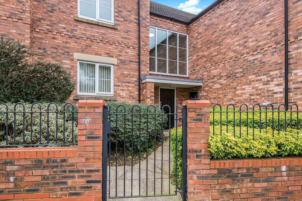 Main image of 1 bedroom Flat for sale, Hill Street, Barwell, Leicestershire, LE9