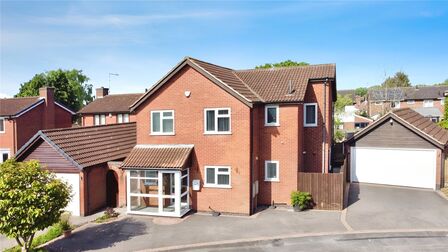 Lawton Close, 4 bedroom Detached House for sale, £415,000