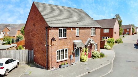 Paddock Way, 3 bedroom Semi Detached House for sale, £250,000