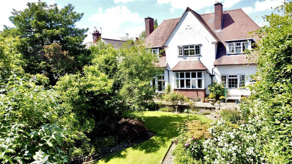 Main image of 3 bedroom Detached House for sale, Southfield Road, Hinckley, Leicestershire, LE10