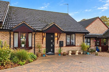 Meadow View, 2 bedroom Semi Detached Bungalow for sale, &pound;220,000