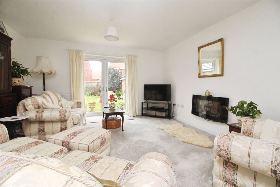 Lounge Dining Room