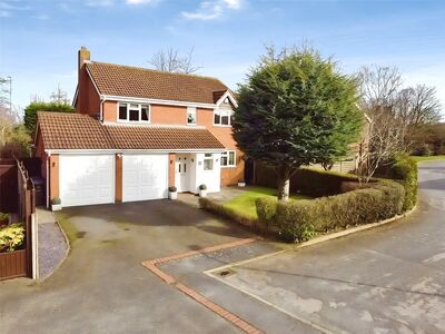 Beaufort Close, 4 bedroom Detached House for sale, &pound;475,000