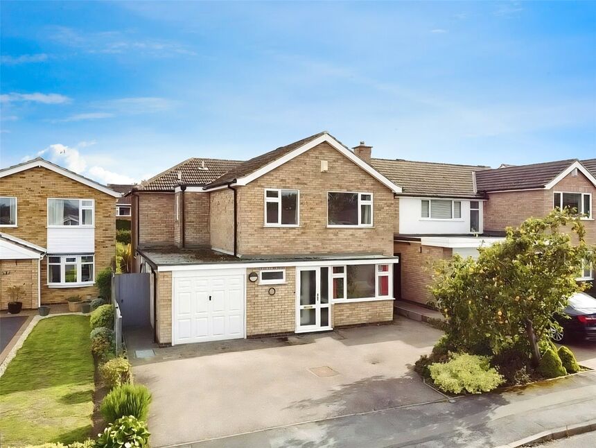 Main image of 4 bedroom Detached House for sale, Kirfield Drive, Hinckley, Leicestershire, LE10