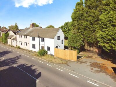 2 bedroom End Terrace House for sale