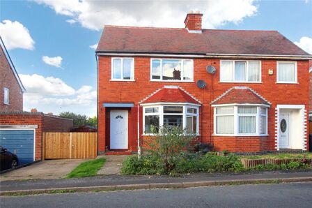 Burleigh Road, 3 bedroom Semi Detached House to rent, £1,050 pcm