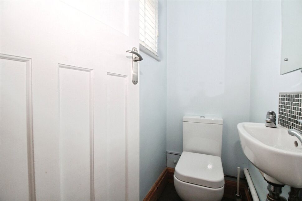 Cloakroom / Wc