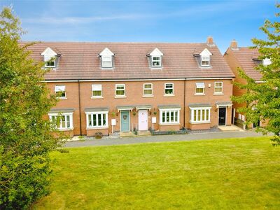 Livingstone Lane, 3 bedroom Mid Terrace House for sale, £240,000