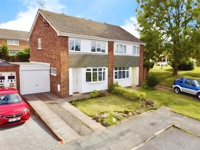Carpenters Close, 3 bedroom Semi Detached House for sale, £280,000