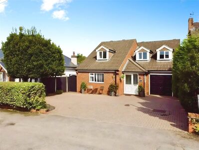 Hansom Road, 4 bedroom Detached House for sale, £570,000