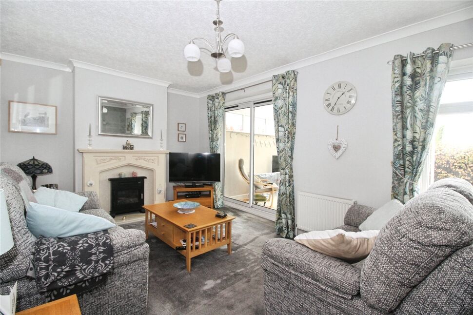 Lounge Dining Room