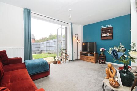 2 bedroom Mid Terrace House for sale