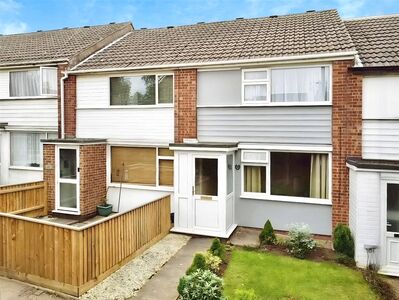 Ratcliffe Road, 2 bedroom Mid Terrace House for sale, £210,000