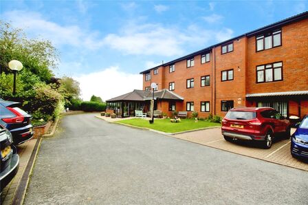 Ashby Road, 2 bedroom  Flat for sale, £105,000