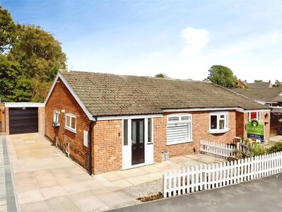 2 bedroom Semi Detached Bungalow for sale