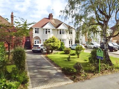 Rugby Road, 3 bedroom Semi Detached House for sale, &pound;305,000