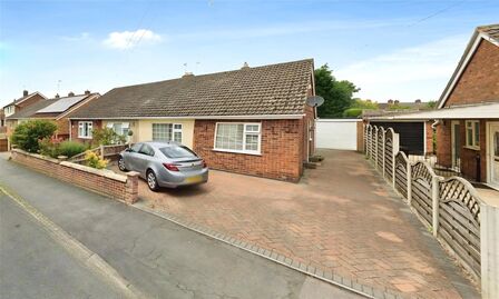 Peters Avenue, 2 bedroom Semi Detached Bungalow for sale, &pound;260,000