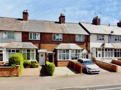 2 bedroom Mid Terrace House for sale