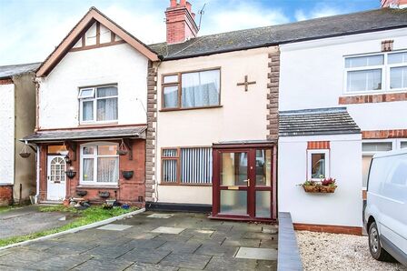 2 bedroom Mid Terrace House for sale