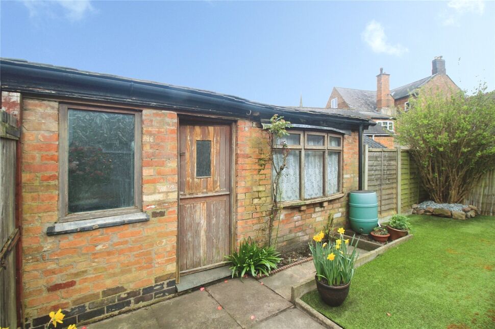 Outbuilding / Workshop