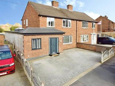 Holt Road, 3 bedroom Semi Detached House for sale, &pound;350,000
