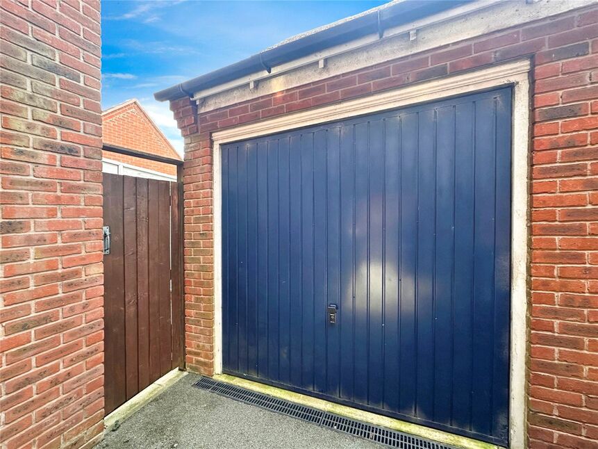 Single Garage