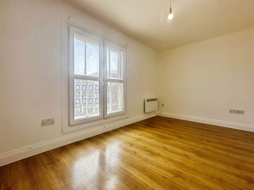 Main image of 2 bedroom Flat to rent, Regent Street, Hinckley, Leicestershire, LE10