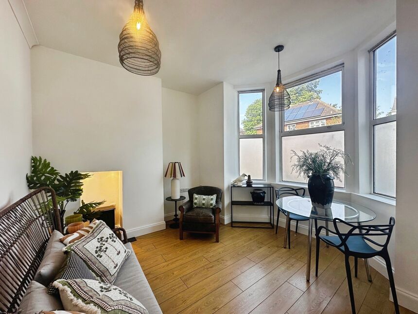 Main image of 2 bedroom Flat to rent, Clarence Road, Hinckley, Leicestershire, LE10