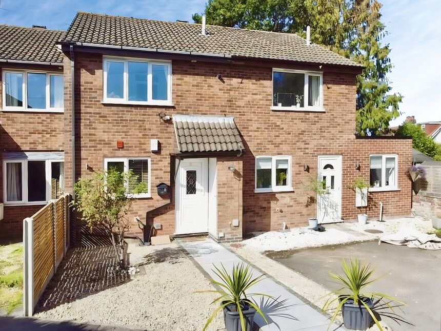 Main image of 2 bedroom Mid Terrace House for sale, Willow Close, Burbage, Leicestershire, LE10