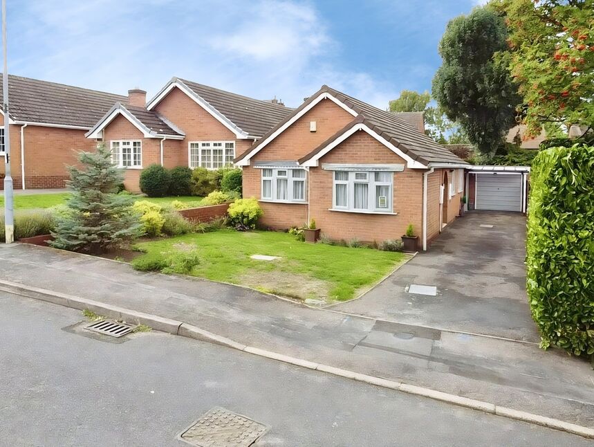 2 bedroom Detached Bungalow for sale