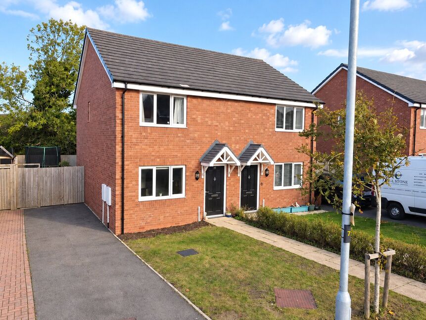 Main image of 2 bedroom Semi Detached House for sale, Donald Cobley Close, Hinckley, Leicestershire, LE10