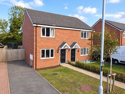 2 bedroom Semi Detached House for sale