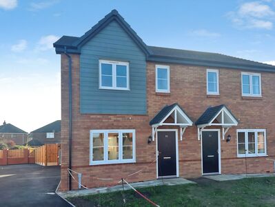 Bartlam Close, 3 bedroom Semi Detached House to rent, &pound;1,120 pcm