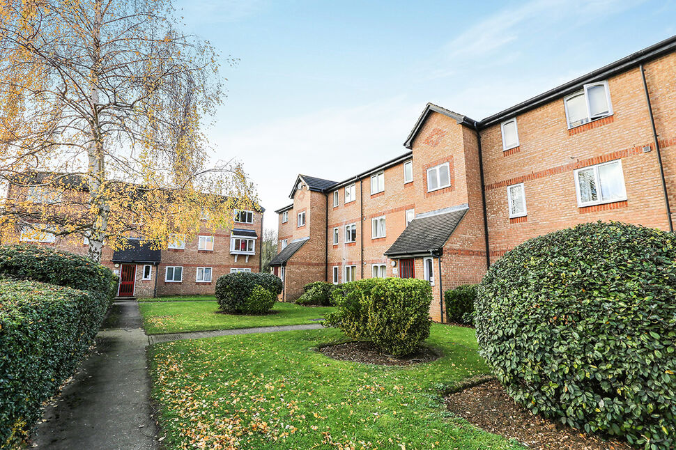 Main image of 2 bedroom Flat to rent, Wedgewood Road, Hitchin, Hertfordshire, SG4
