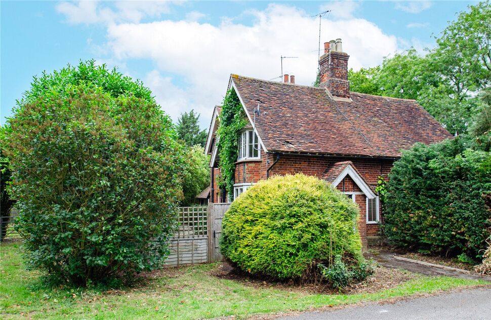 2 bedroom Semi Detached House for sale, Temple Dinsley, Preston, SG4