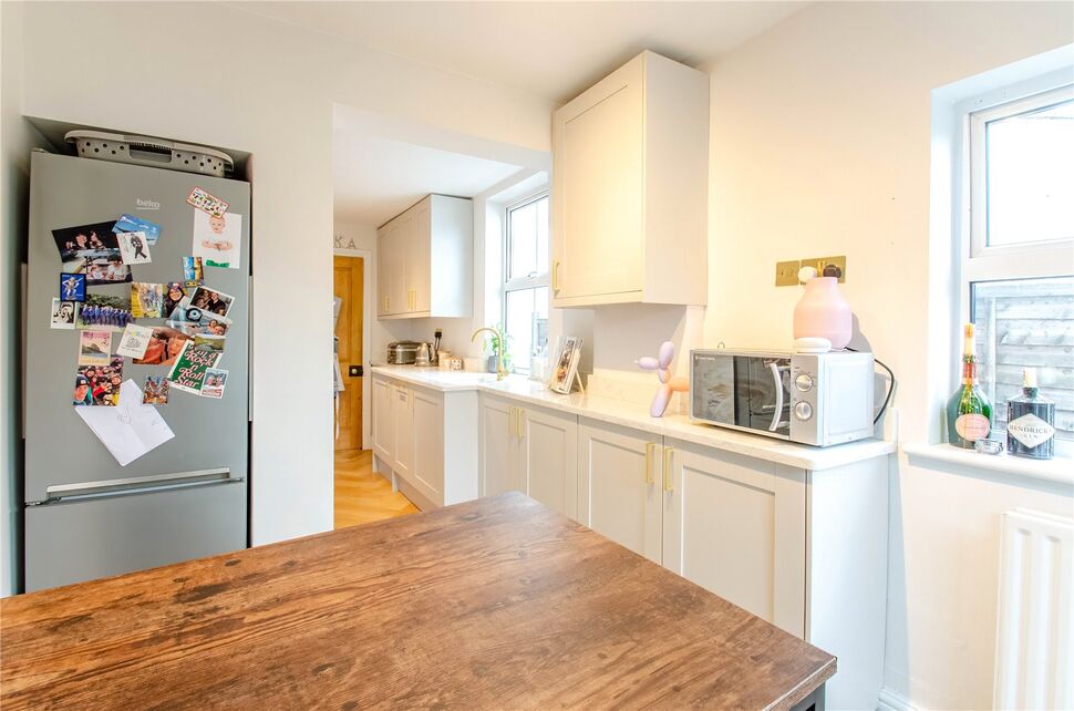 2 bedroom Mid Terrace House for sale, Whitehill Road, Hitchin, SG4 £