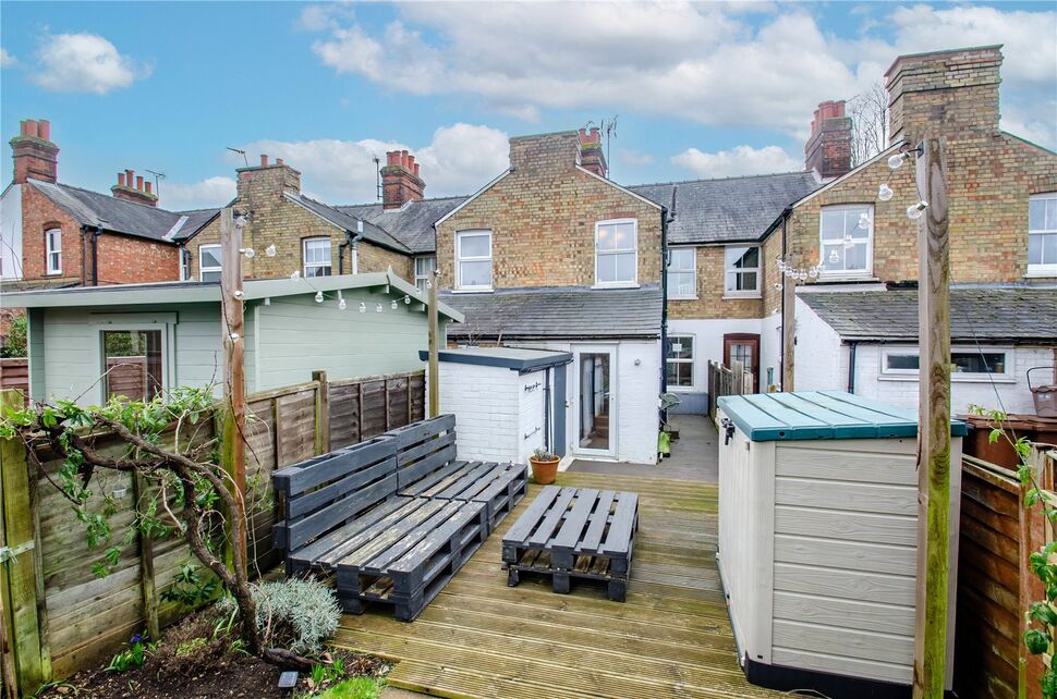 2 bedroom Mid Terrace House for sale, Whitehill Road, Hitchin, SG4 £